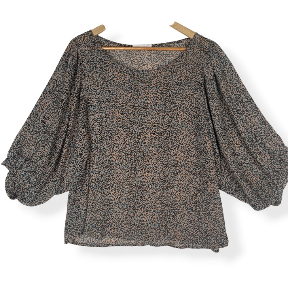 Chris & Carol Top Size Large Animal Print Boho Indie Mob Wife Balloon Sleeves